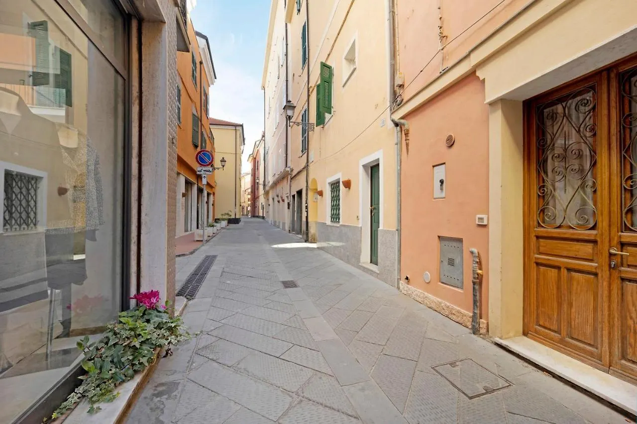 La Perla Blu Apartment Alassio Italy